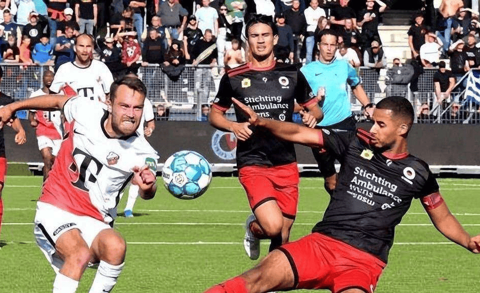 清晨曼联备战荷甲Uzi连续十五场比赛得分超过赛况扑朔迷离，罗马内部会议纪要流出——今晨伤情更新直接炸裂的简单介绍